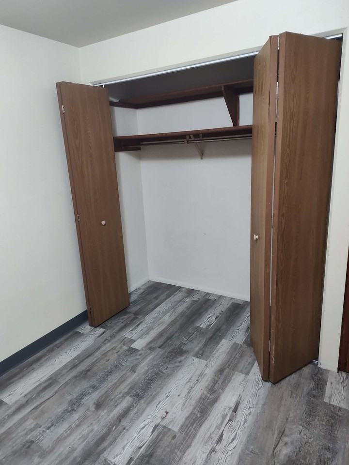 1114 Western Ave #3 - Photo 3 of 6