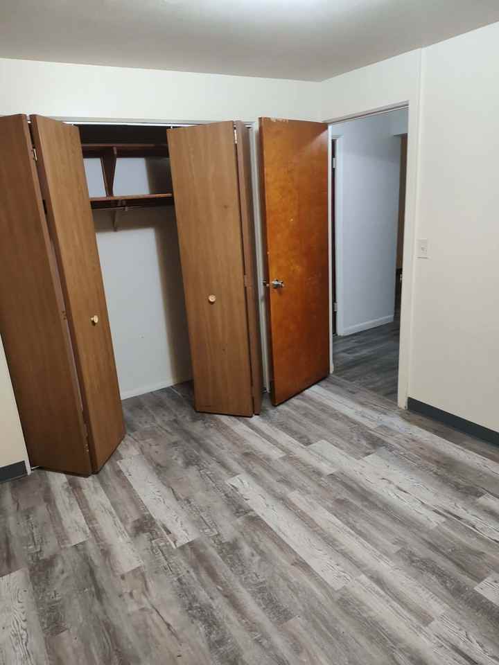 1114 Western Ave #3 - Photo 4 of 6