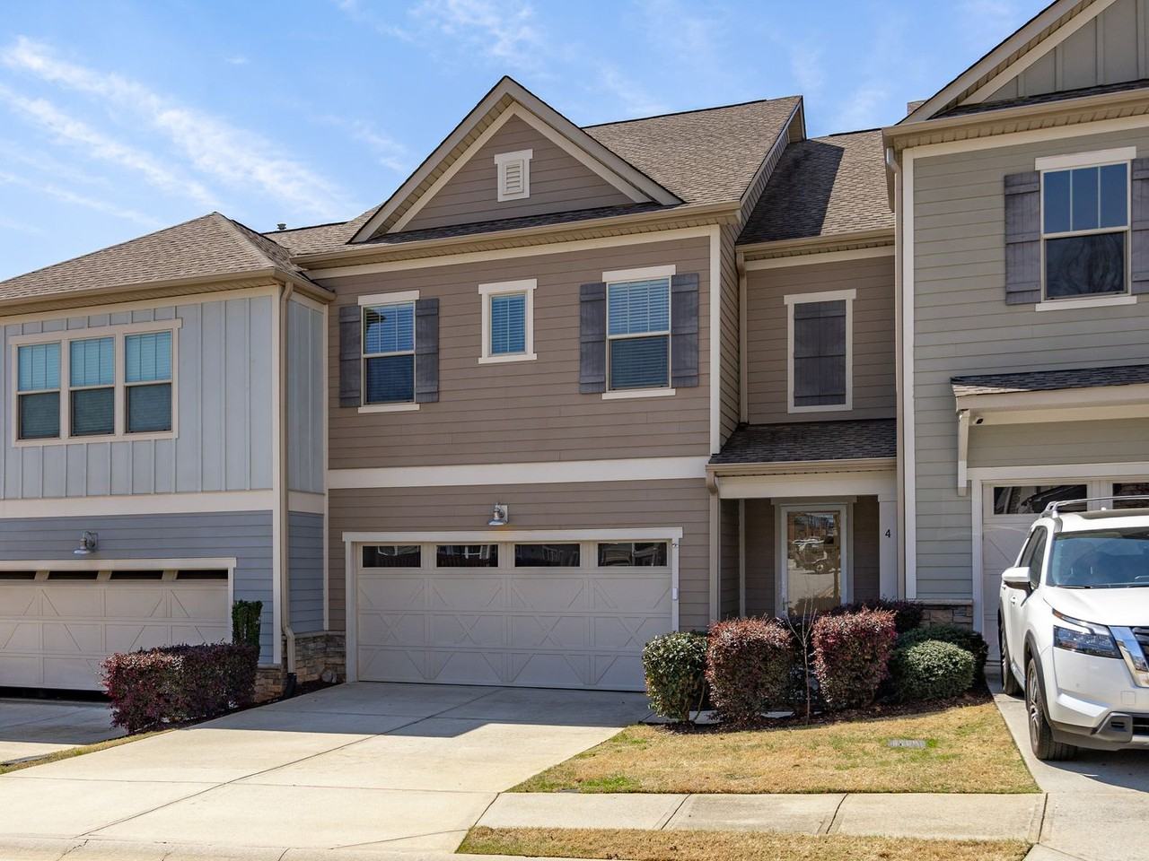 4 Tatum Ln - Photo 4 of 38