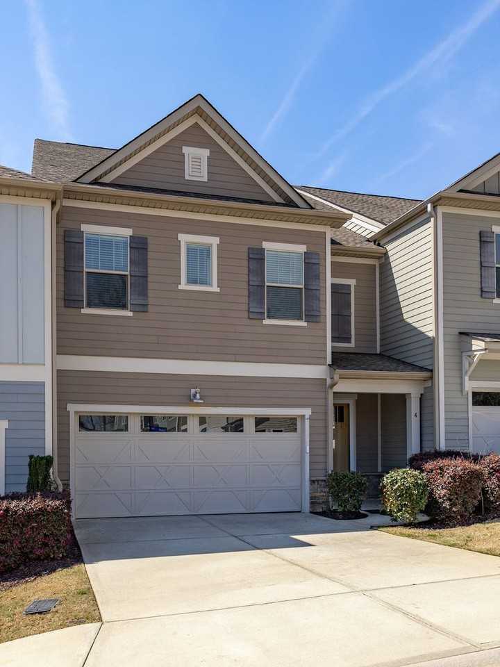 4 Tatum Ln - Photo 5 of 38