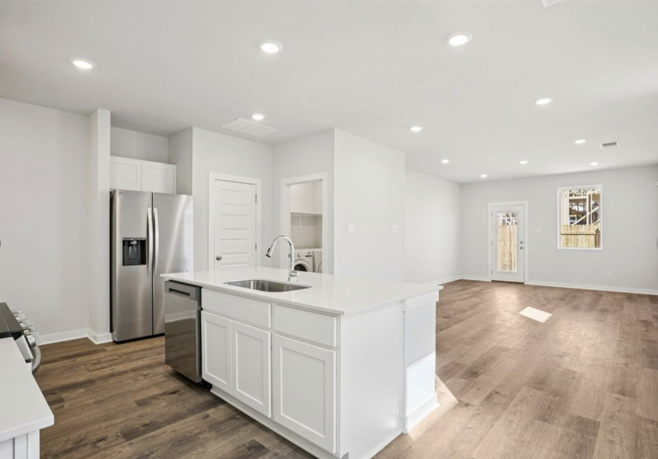 113 Cutleaf Cv - Photo 2 of 15