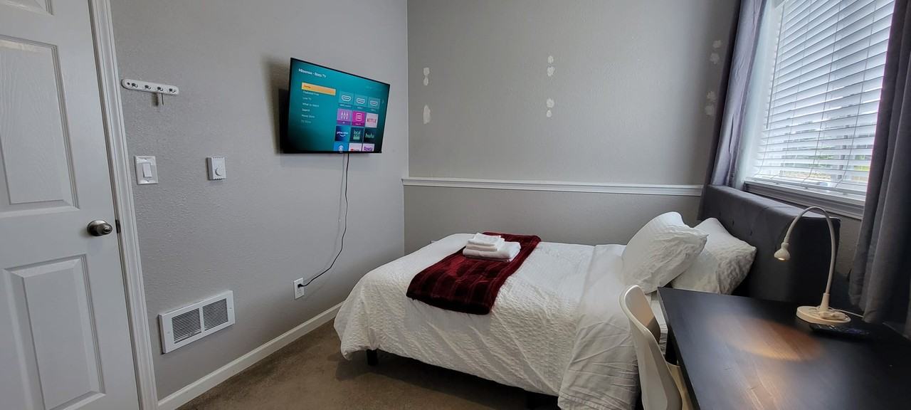 8030 238th St Sw - Photo 4 of 9