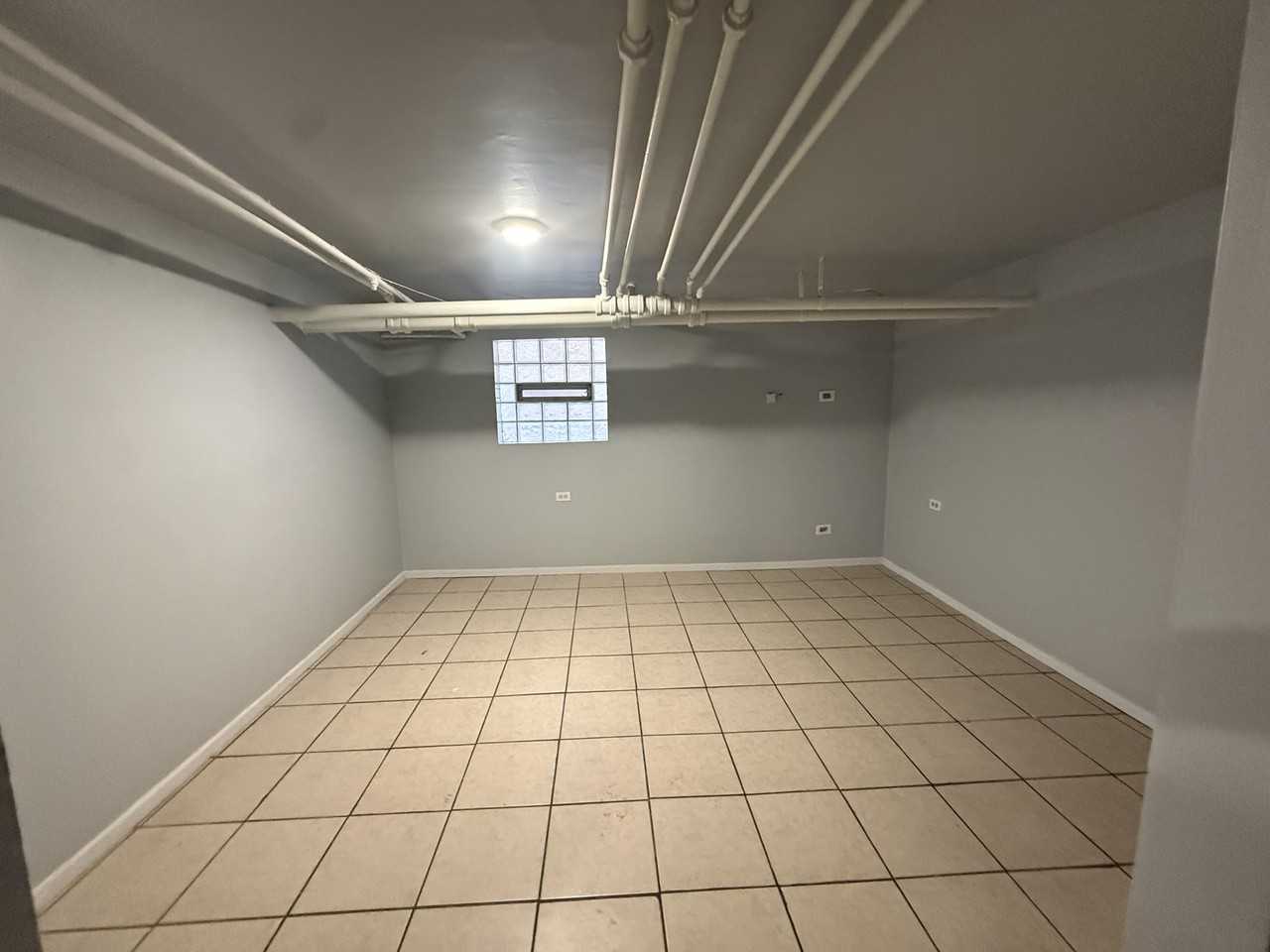 2210 N Lockwood Ave #BS - Photo 7 of 8