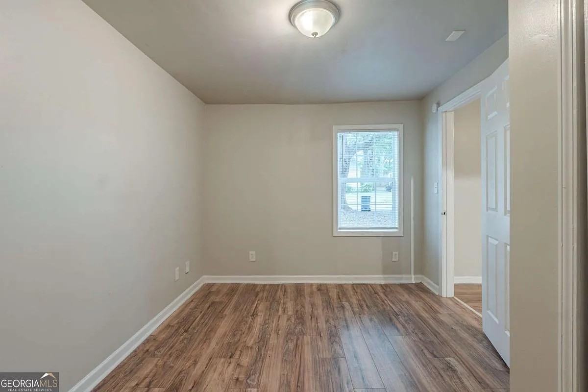 3140 Delowe Dr - Photo 2 of 15