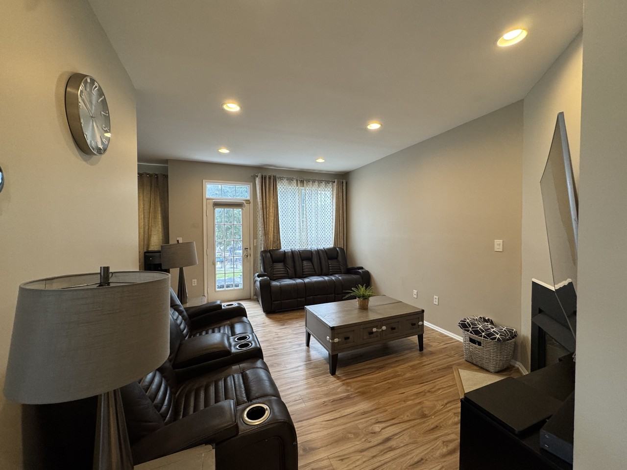 10 Boehm Dr - Photo 3 of 11