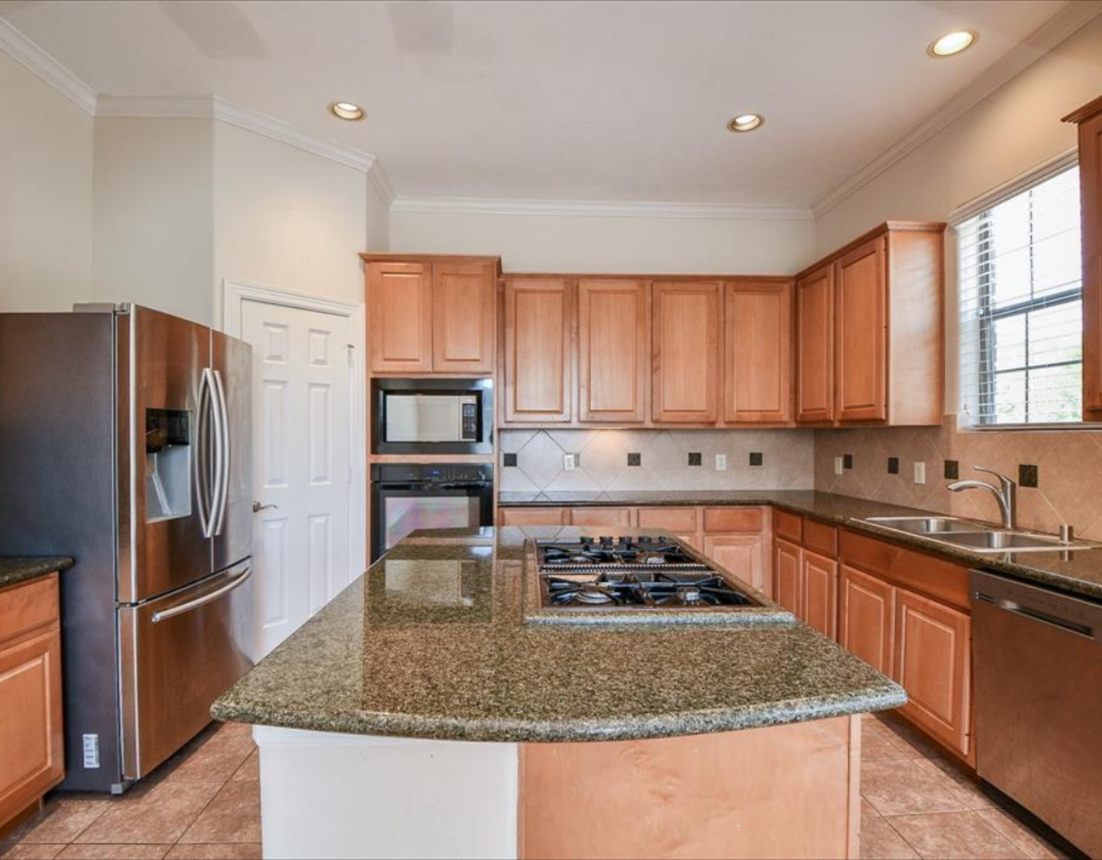 8002 Stoneyway Dr - Photo 2 of 2