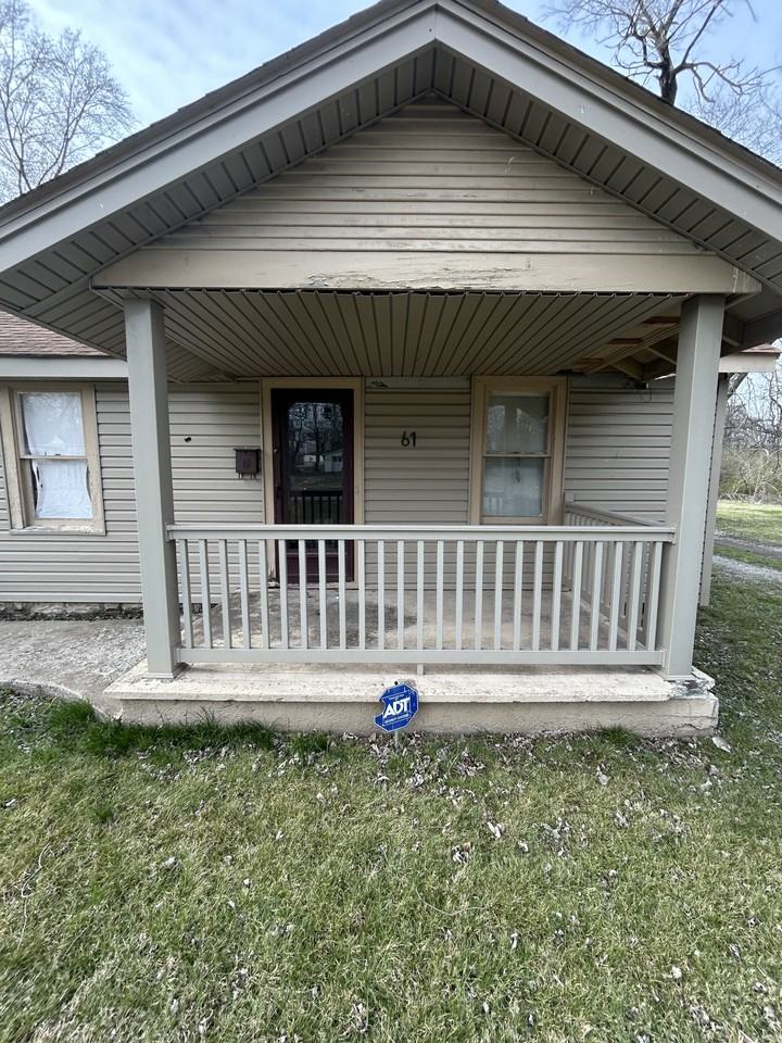 61 Jarvis Pl - Photo 7 of 27