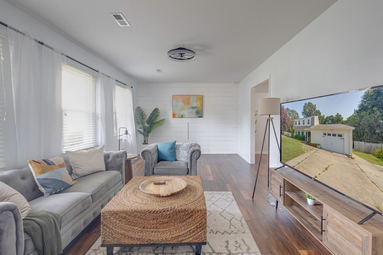 302 Lampros Ct - Photo 3 of 20