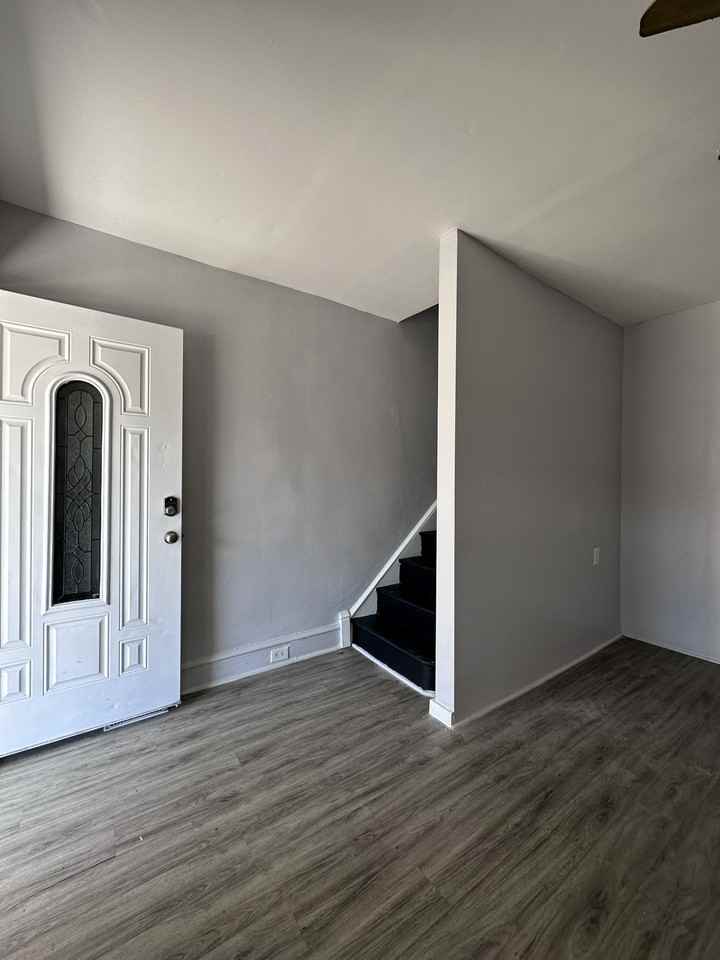 2647 S 68th St - Photo 2 of 9