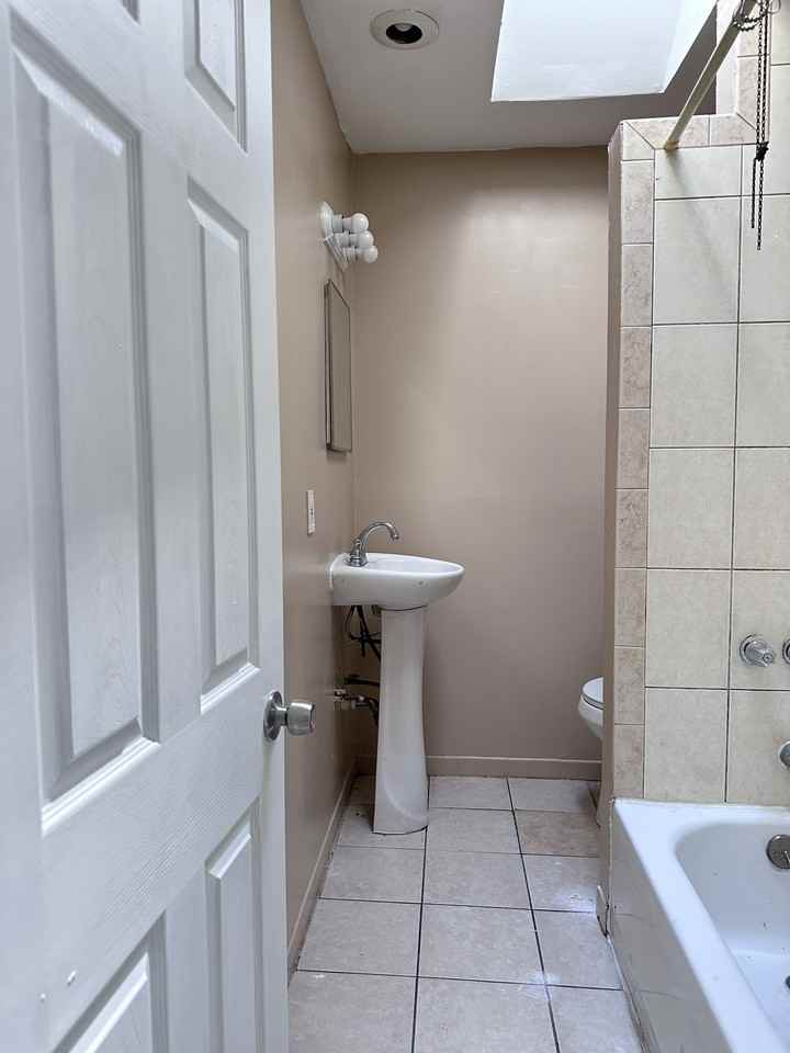 2647 S 68th St - Photo 6 of 9