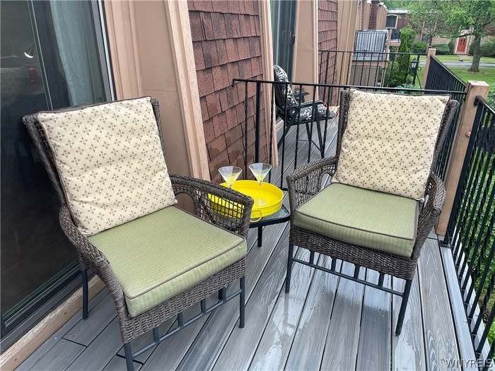 205 Charter Oaks Dr #4 - Photo 6 of 15