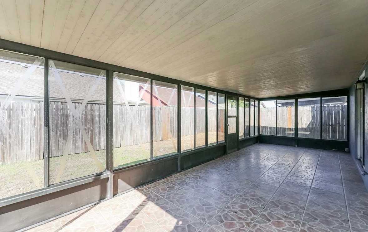 1318 Coolridge Dr #NA - Photo 3 of 17