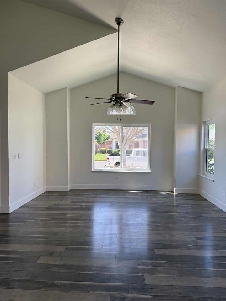 1502 Blue Ln #NA - Photo 6 of 33