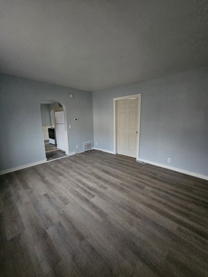 315 W Thomas St #2 - Photo 7 of 7