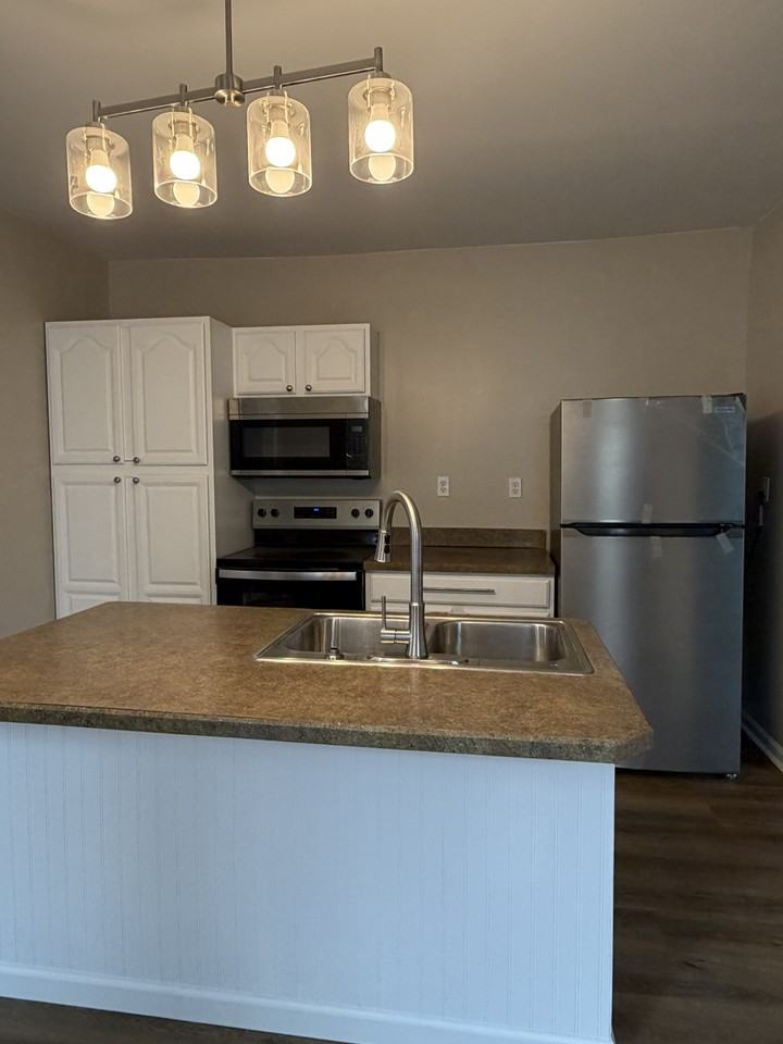 205 W Madison St #NA - Photo 3 of 8