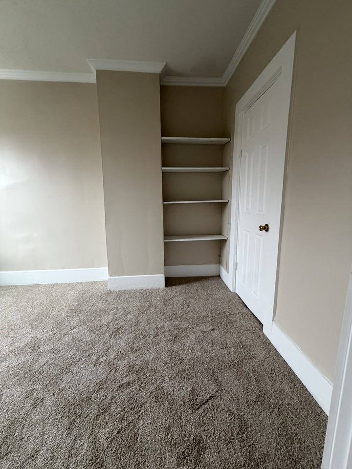 205 W Madison St #NA - Photo 6 of 8