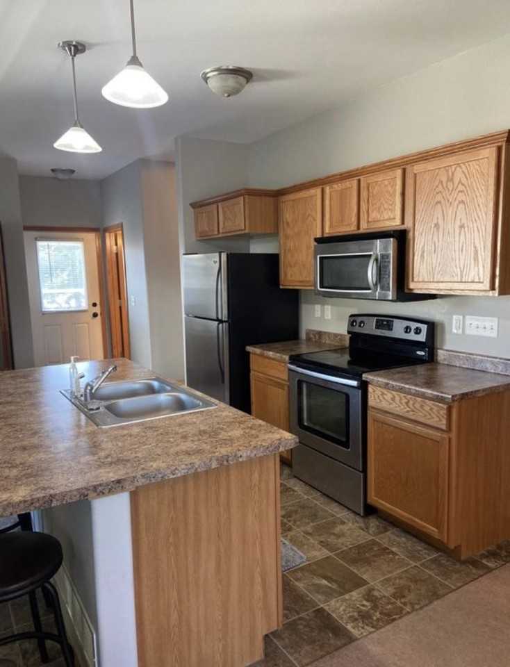 2337 8th Ave #2337 - Photo 4 of 14