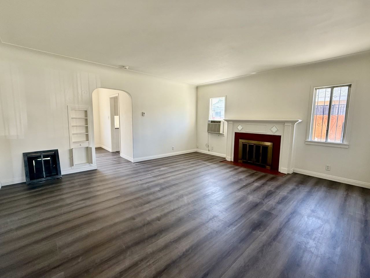 330 W Bencamp St #NA - Photo 2 of 7