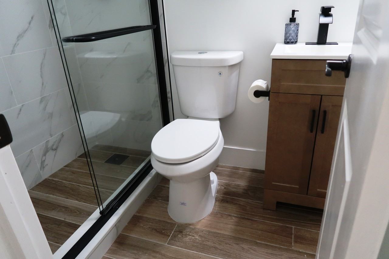 6118 Sw 19th St - Photo 2 of 5