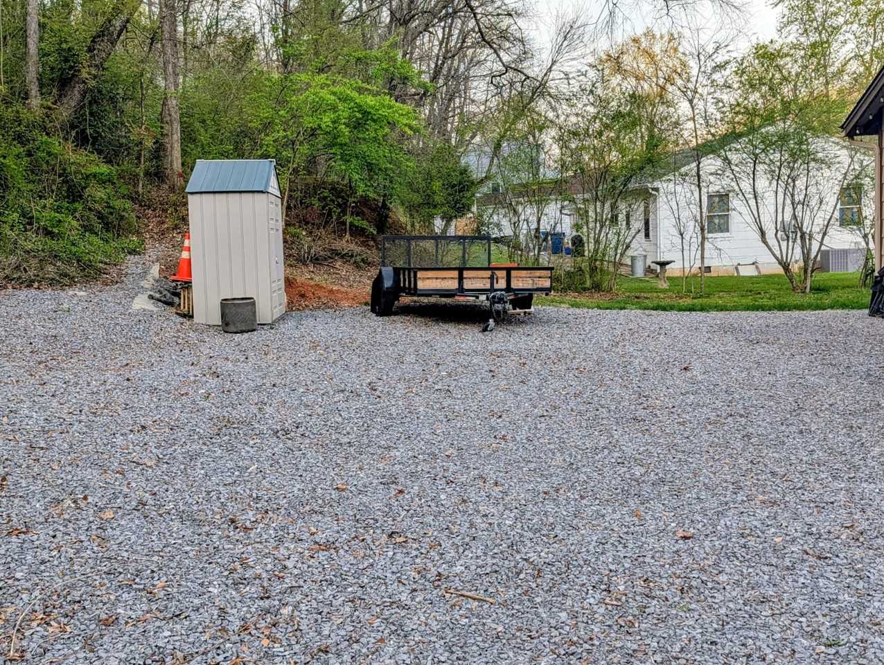 645 Lullwater Rd #NA - Photo 6 of 20