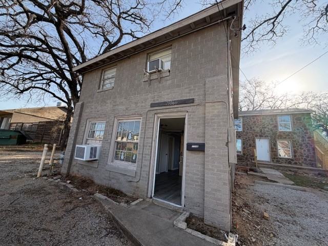 2306 N Elm St #B - Photo 2 of 12