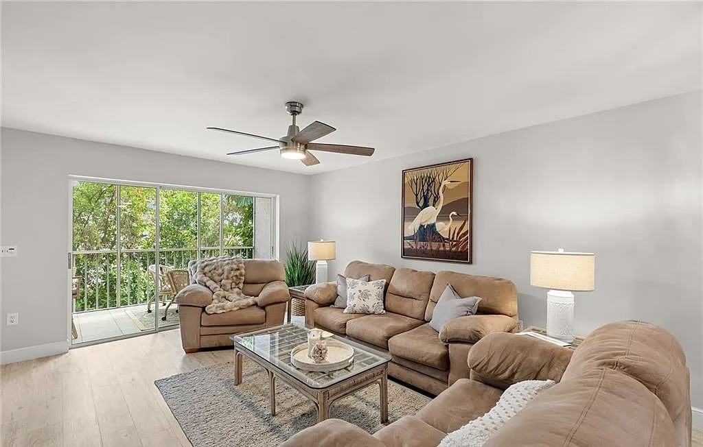 3071 Sandpiper Bay Cir #205 - Photo 6 of 11