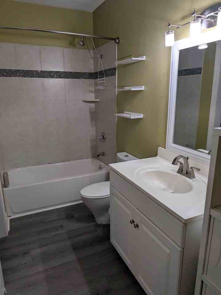 4742 Pine St #NA - Photo 2 of 9