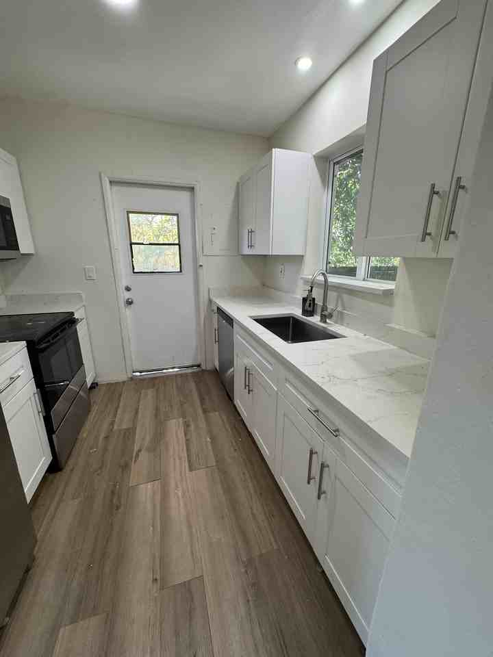 579 Nw 119th St #NA - Photo 2 of 11