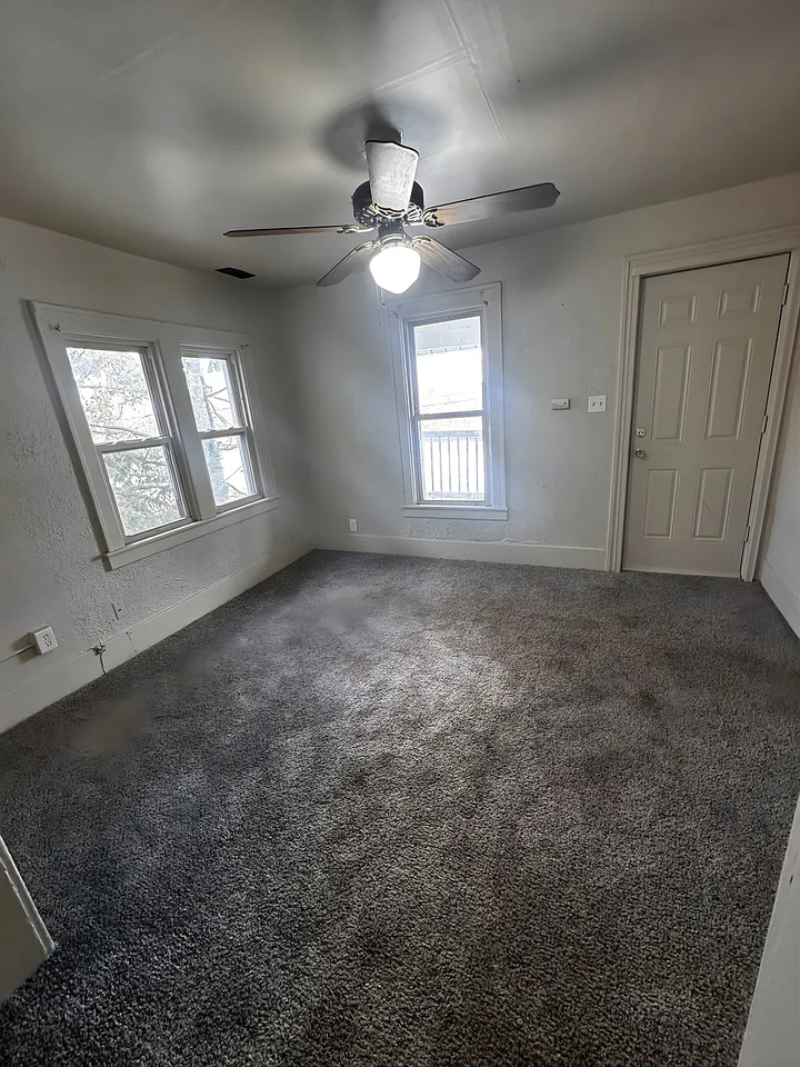 3136 9th St - Photo 2 of 17