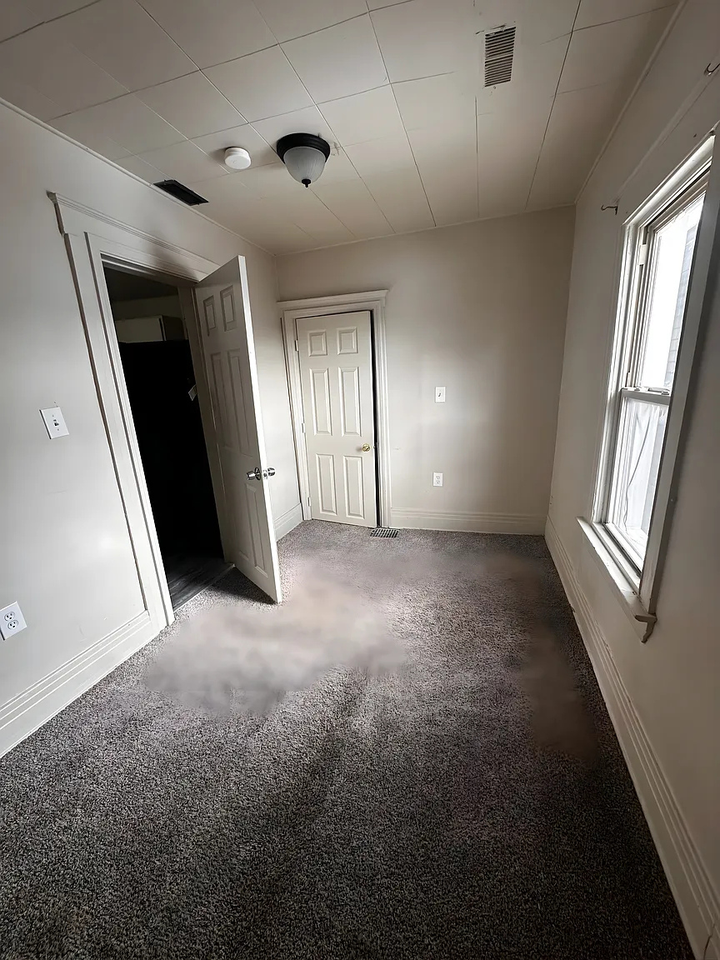 3136 9th St - Photo 3 of 17