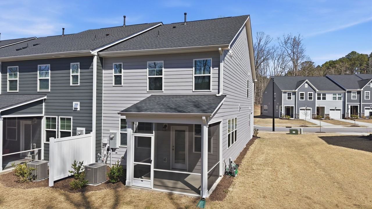 1611 Emory Ridge Way - Photo 7 of 50