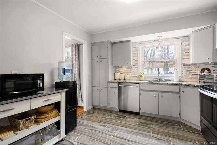 42 Alderwood Dr #NA - Photo 6 of 18