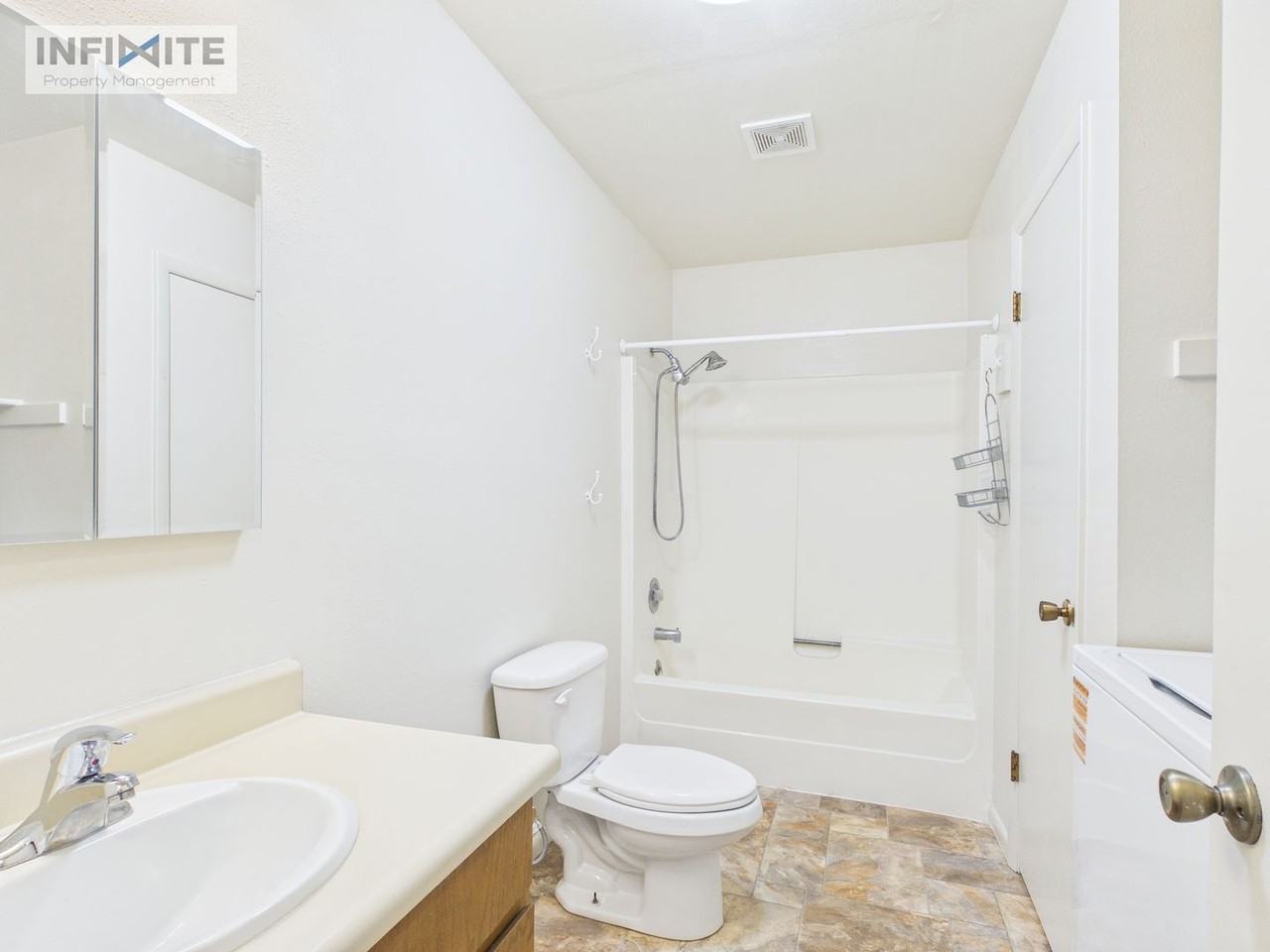 5 Cloninger Ln #D - Photo 6 of 12