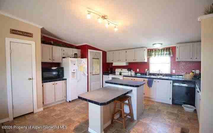 120 Linda Vista Rd - Photo 2 of 6