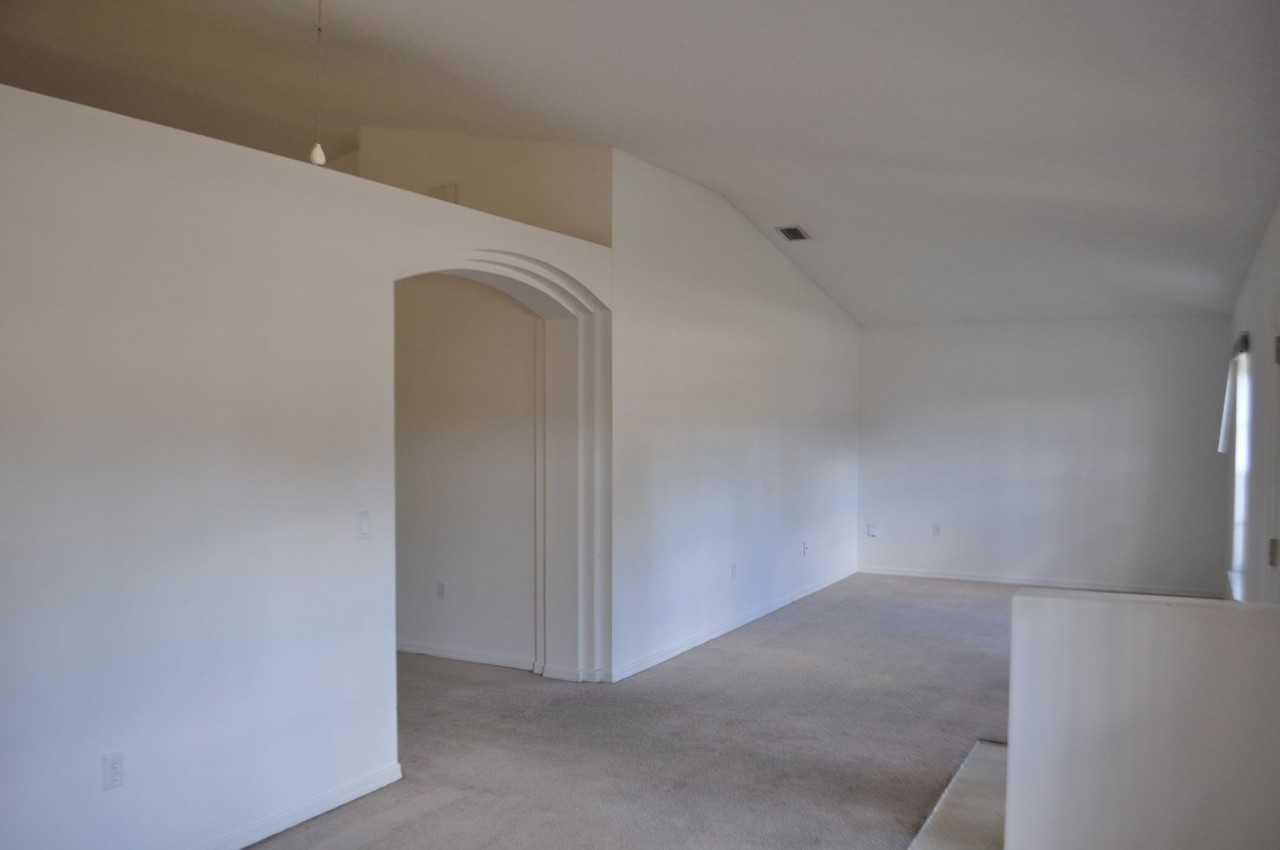 33 Rybark Ln - Photo 2 of 23