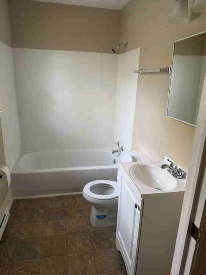 231 Elder St - Photo 7 of 13