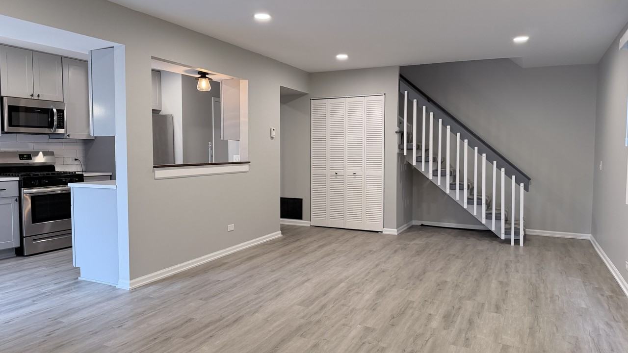 721 Sunfish Pt #SFH - Photo 7 of 17