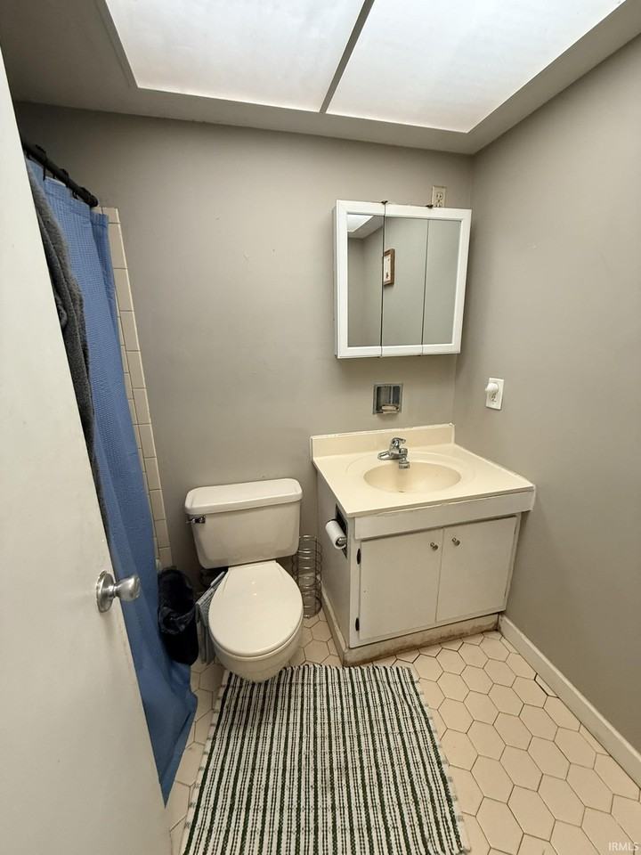 640 S Curry Pike - Photo 6 of 13