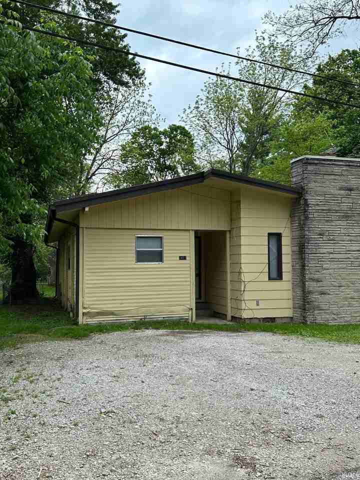 2417 S Madison St - Photo 2 of 19