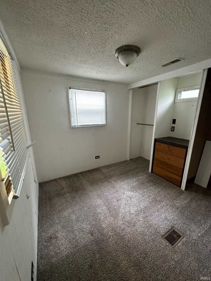 2417 S Madison St - Photo 3 of 19