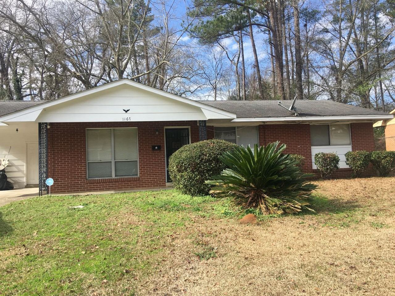 1167 Staunton Dr - Photo 2 of 10