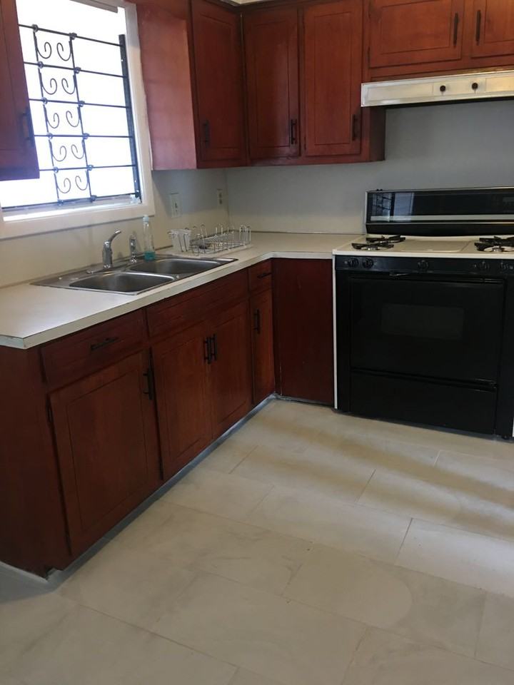1167 Staunton Dr - Photo 4 of 10