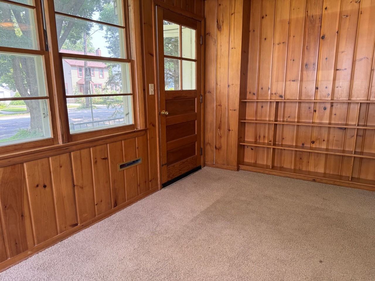 721 W Olin Ave - Photo 2 of 28