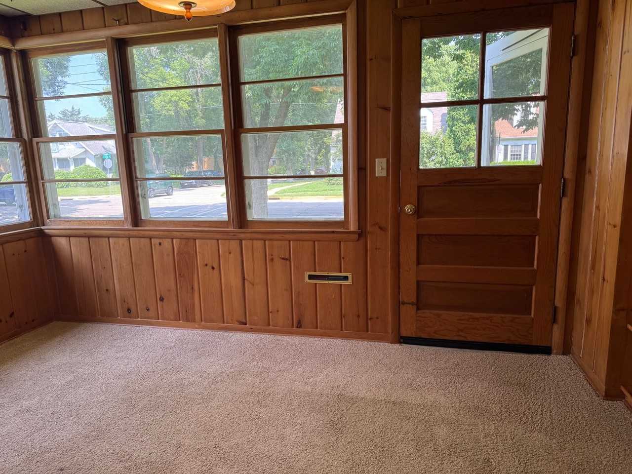 721 W Olin Ave - Photo 3 of 28