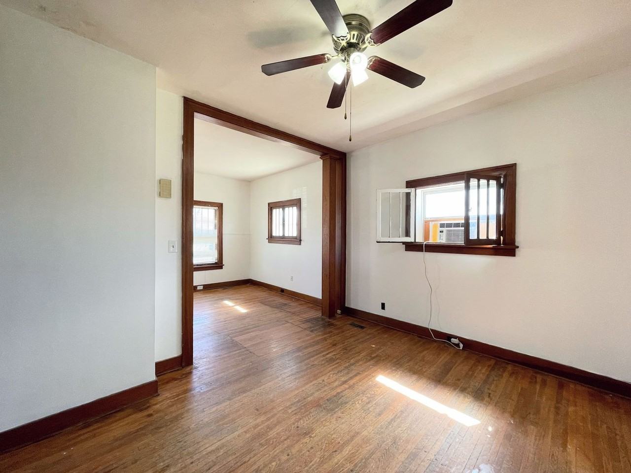 105 N Speare St - Photo 6 of 19