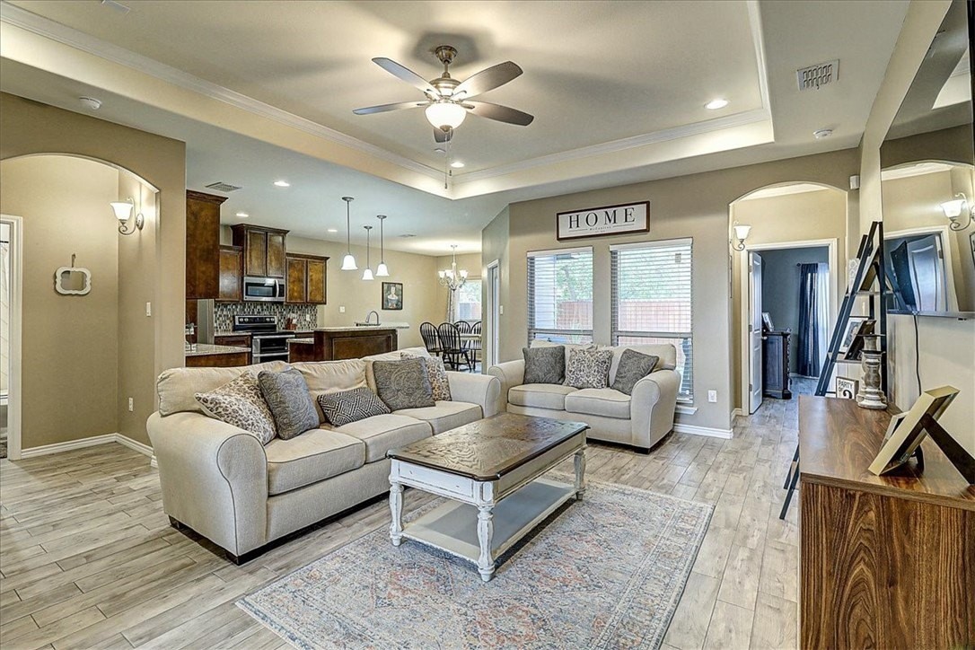 5817 Bella Di Giorno Dr - Photo 5 of 39