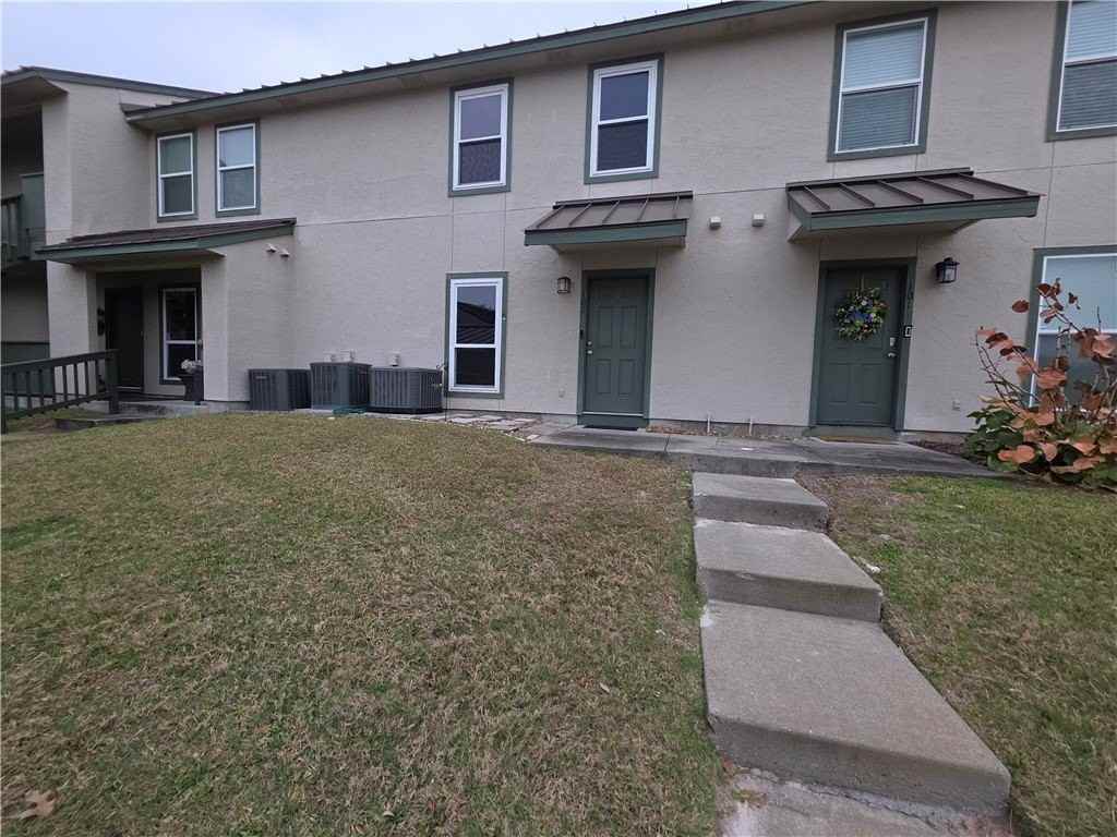 302 Saint Andrews St #A102