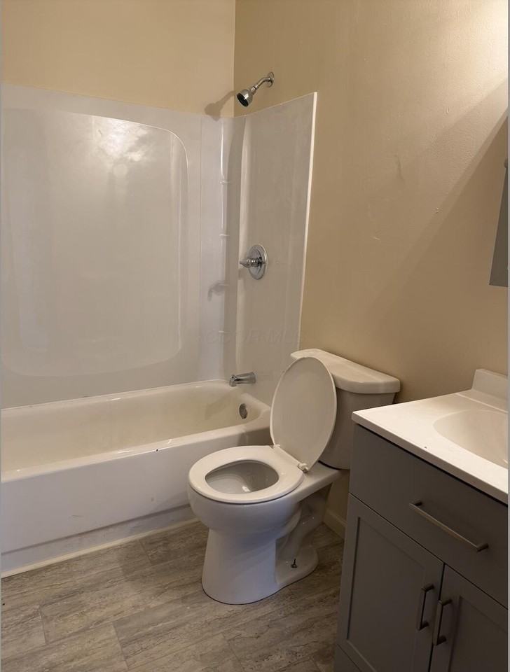 226 S Sandusky St - Photo 7 of 7