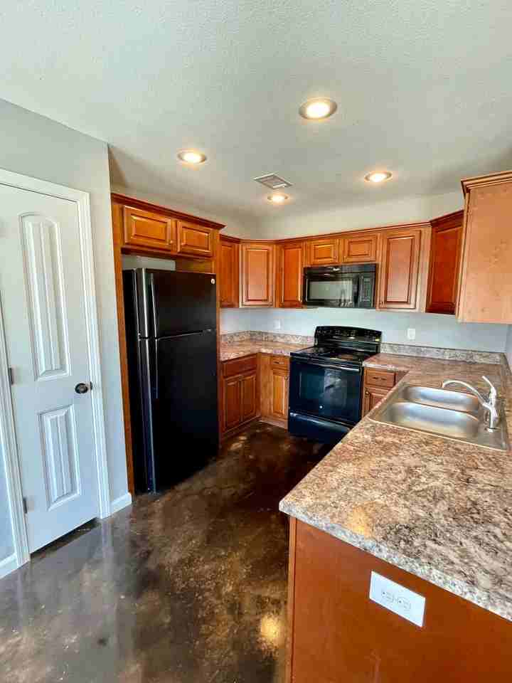 4403 Richardson Dr - Photo 7 of 8