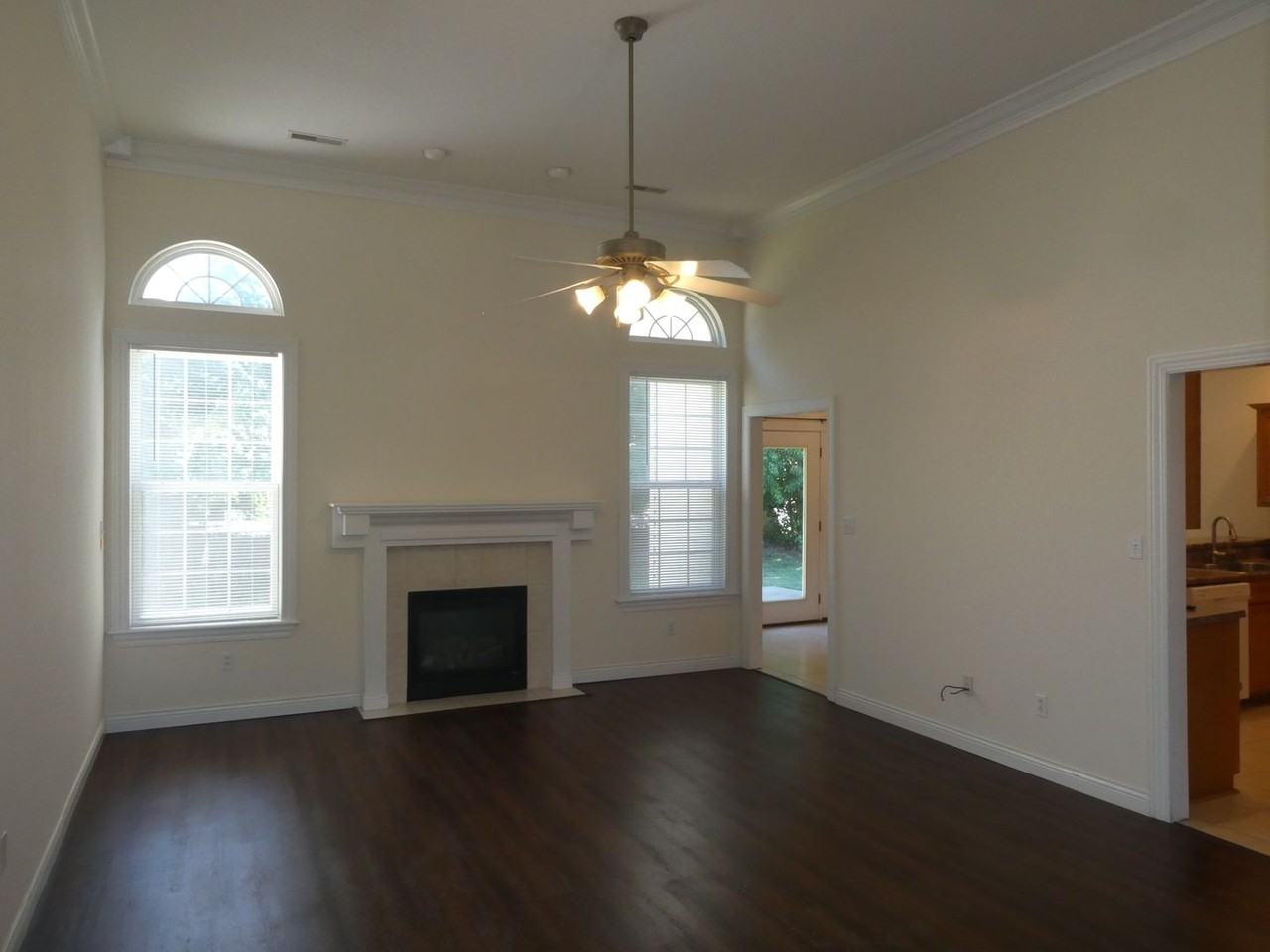 4005 Watertown Pl - Photo 2 of 22